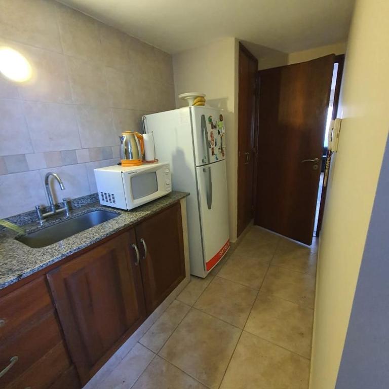 Edificio Junin - Three-Bedroom Apartment - 2