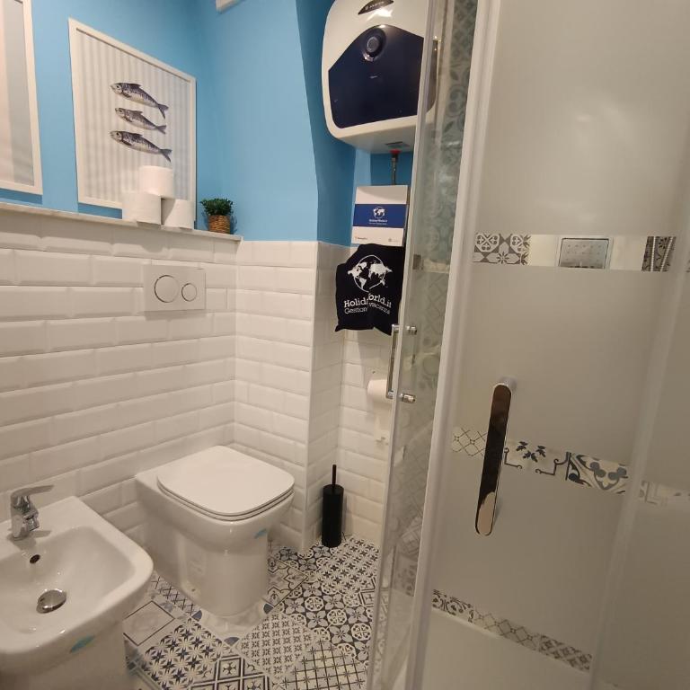 La Tana di Edo by Holiday World - One-Bedroom Apartment - 7