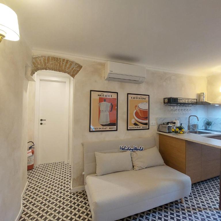 La Tana di Edo by Holiday World - One-Bedroom Apartment - 1