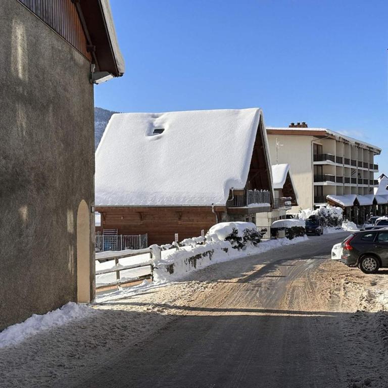 Studio 4 pers, cabine, Les Carroz, proche pistes - FR-1-572-95 - Studio - 14