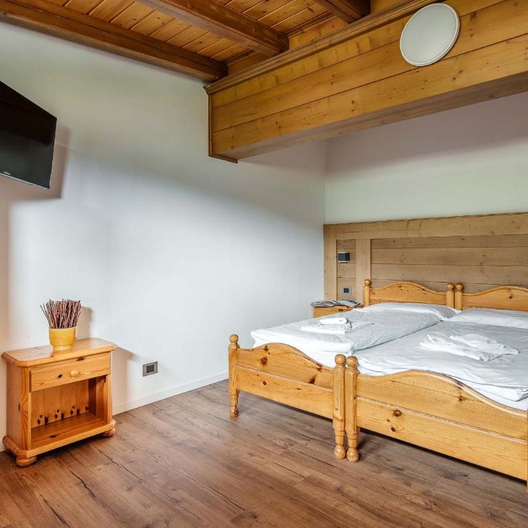 Nord Hotel - Family Room with Two Bedrooms and One Bathroom - 1