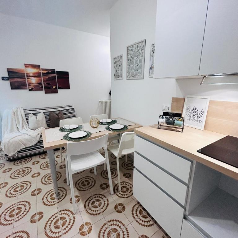 Angiolieri Alba nord - Flexrent Immobiliare Abissinia - Two-Bedroom Apartment - 11