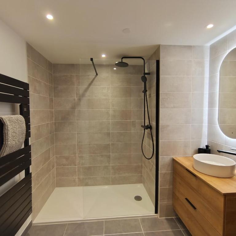 NEW APT, 100m from ski lift - Appartement 2 Chambres avec Balcon - 5