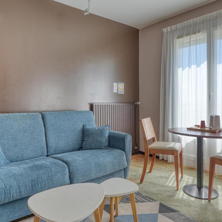 Hotel La Corniche - Front de Mer - Chambre Quadruple avec Balcon - 6