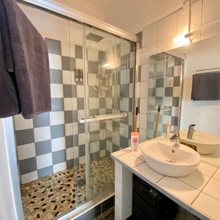 Bel Appartement Avec Parking à 2 pas et Climatisation - Apartment mit 1 Schlafzimmer - 5