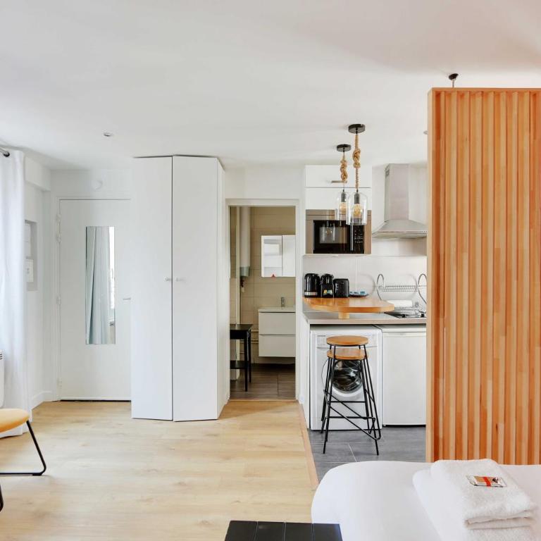 Modern studio in the heart of Paris - Residence - Superior Studio - 3