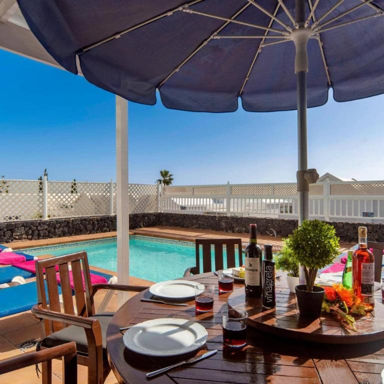 Villa Siesta by Villa Plus - Villa - 6