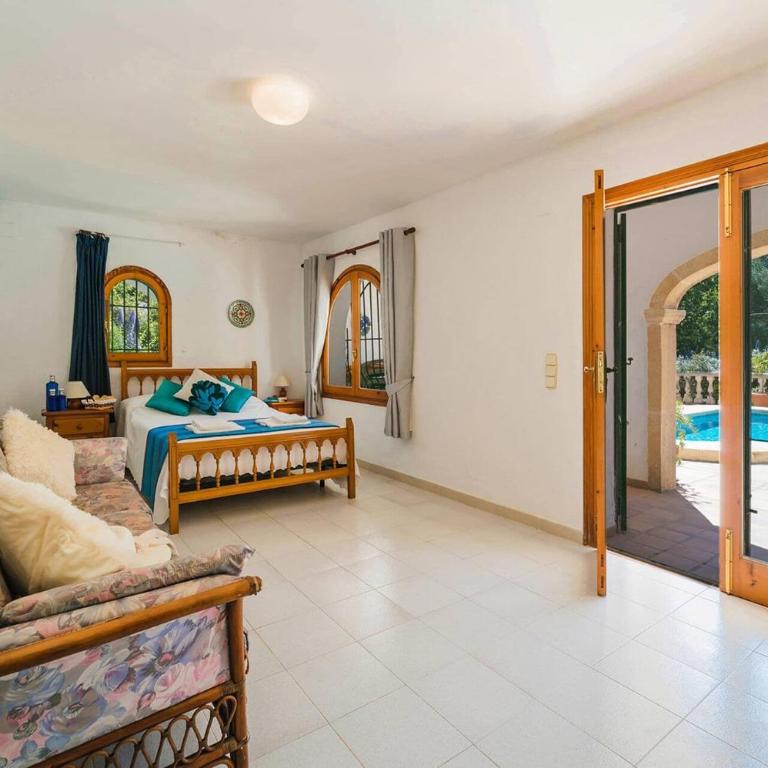 Villa Enzo by Villa Plus - Villa - 22
