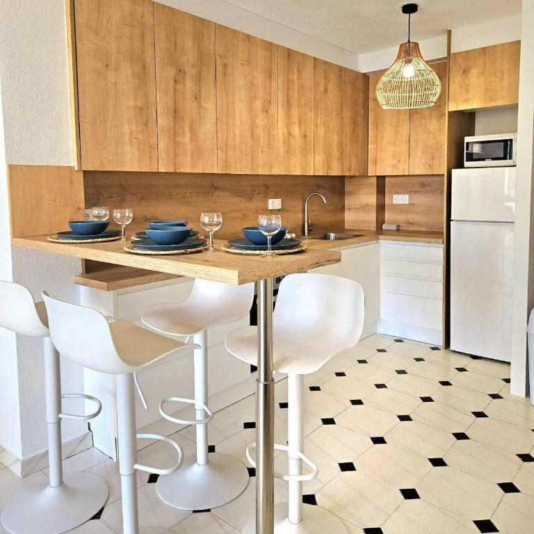 Apolo 5 - AzulenaCalpe - Apartamento de 2 dormitorios con balcón y vistas al mar - 5