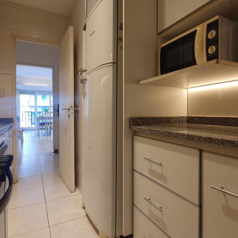 3 ambientes c/dependencia con vista a Plaza Colón - Apartamento - 9