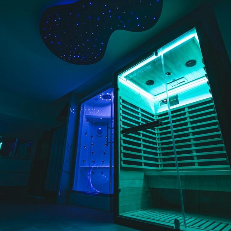 Loft Spa Sauna Hammam Hydromassage - One-Bedroom Deluxe Apartment - 6