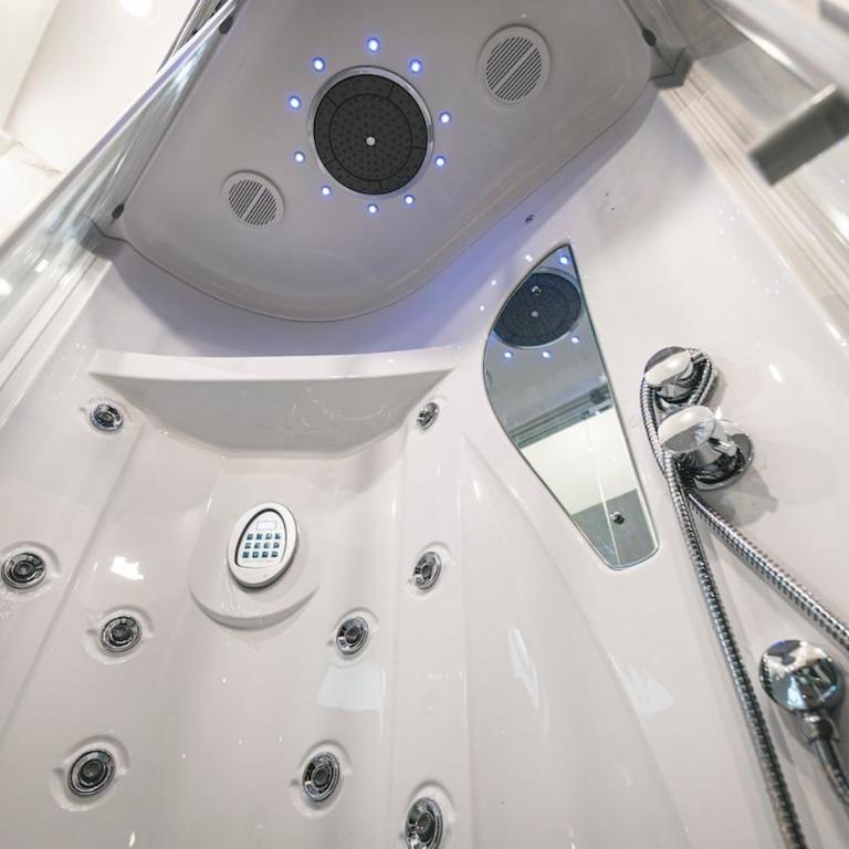 Loft Spa Sauna Hammam Hydromassage - One-Bedroom Deluxe Apartment - 19