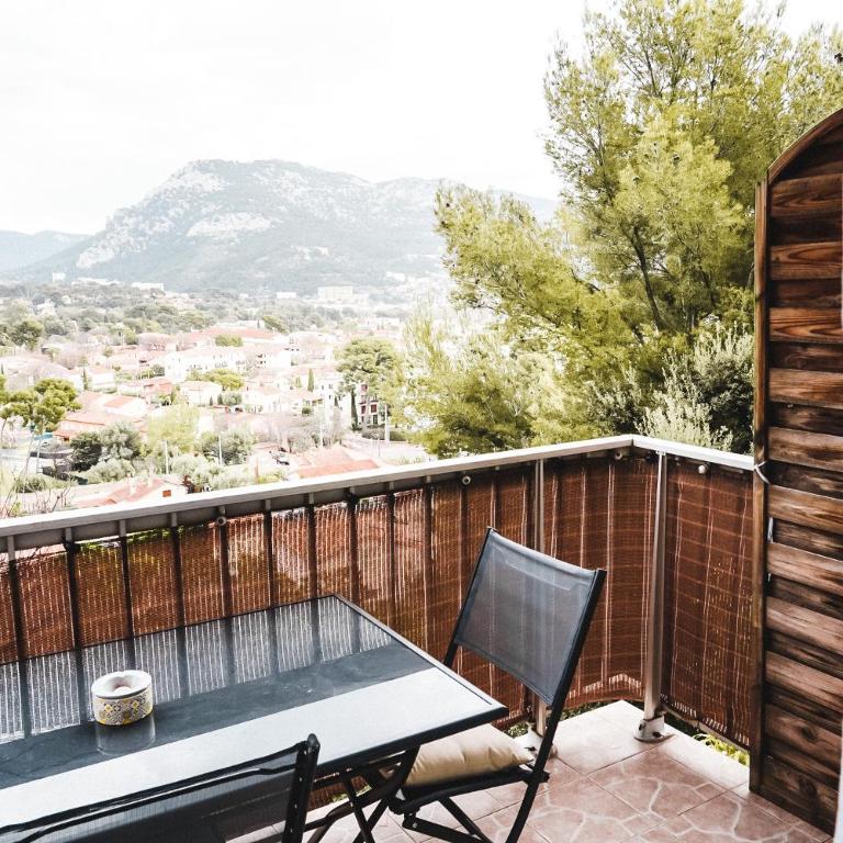 Panorama Méditerranéen Vue exceptionnelle sur le Mont Caume et Faron 3 chambres 69m2 - Appartamento con 3 Camere da Letto - 2