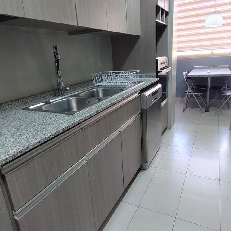 Oceana Suites Sunset Valley - Three-Bedroom Apartment with Sea View - 19