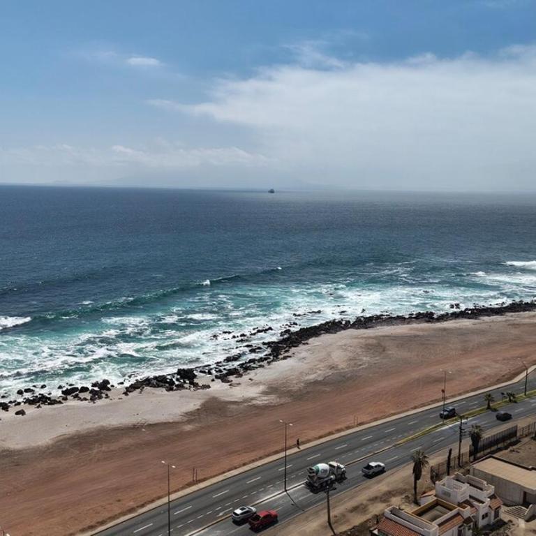 Oceana Suites Sunset Valley - Three-Bedroom Apartment with Sea View - 28