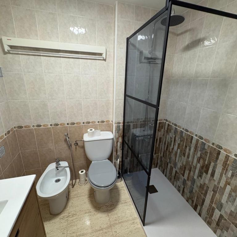 Mira al Mar y Tabarca en urbanización Santa Pola - Apartamento de 2 dormitorios - 30