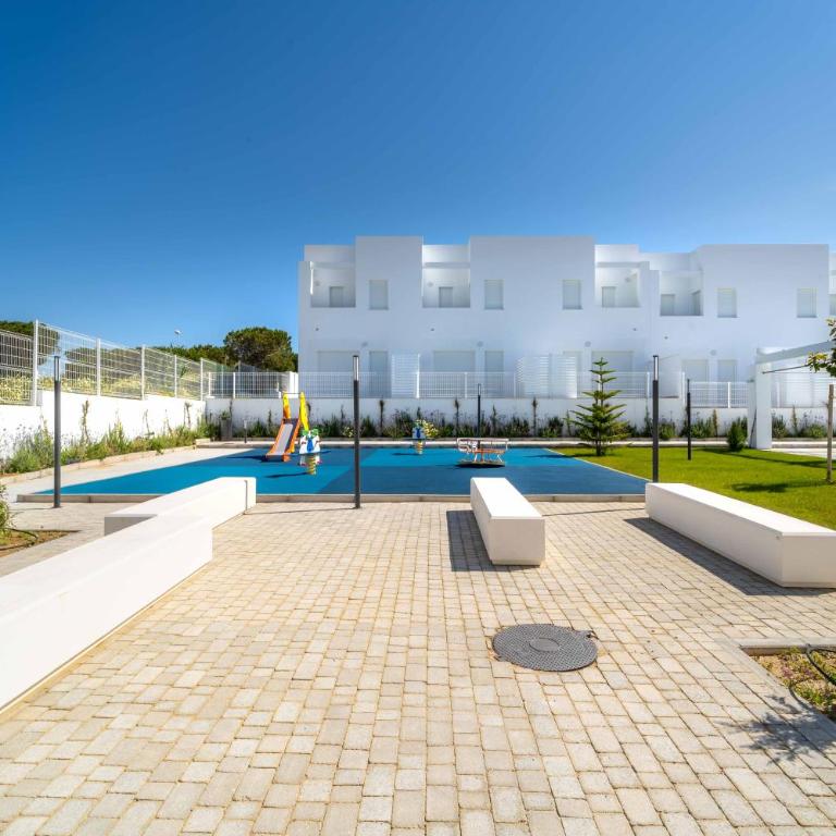 Lujoso chalet con jardín privado a 300 metros de la playa - Casa de 3 dormitorios - 10