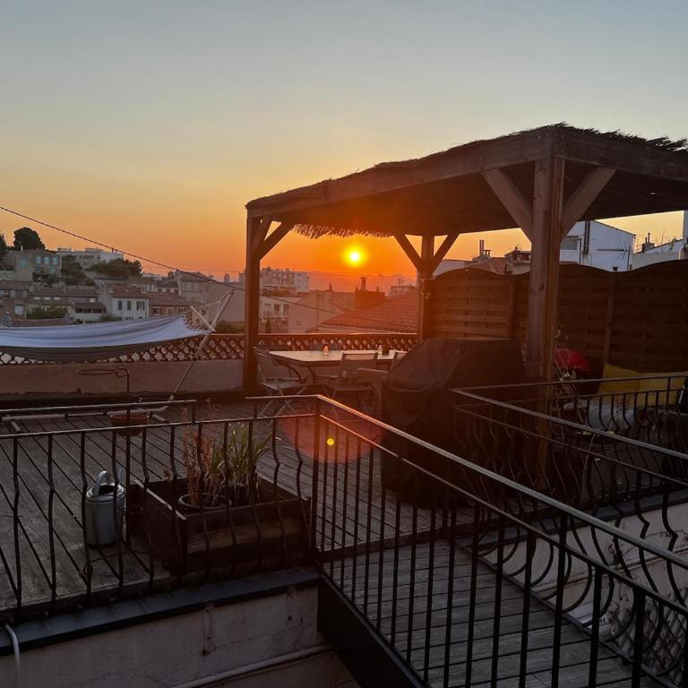 Studio avec terrasse proche notre dame de la garde - Appartement 1 Chambre - 1