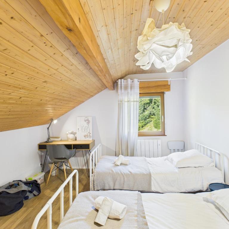 ⁂⁂ GITE LE PRES AU CERF [CLEDICIHOME] 2 steps from the LISPACH resort // PRIVATE toboggan run! SNOWSHOE DEPARTURE ⁂⁂ - Maison 3 Chambres - 5