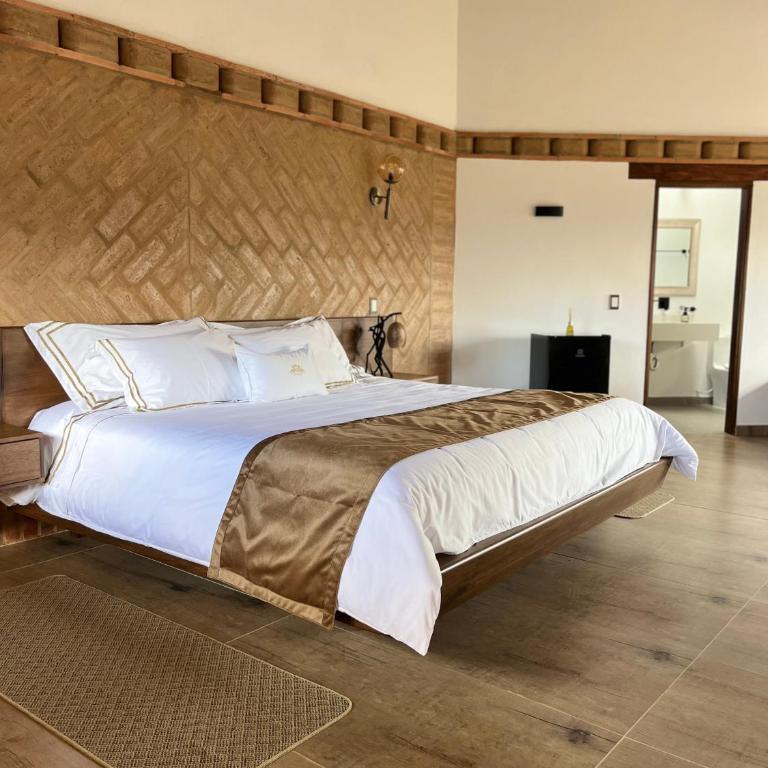 Hotel Vista Montaña - Quadruple Room with Mountain View - 8