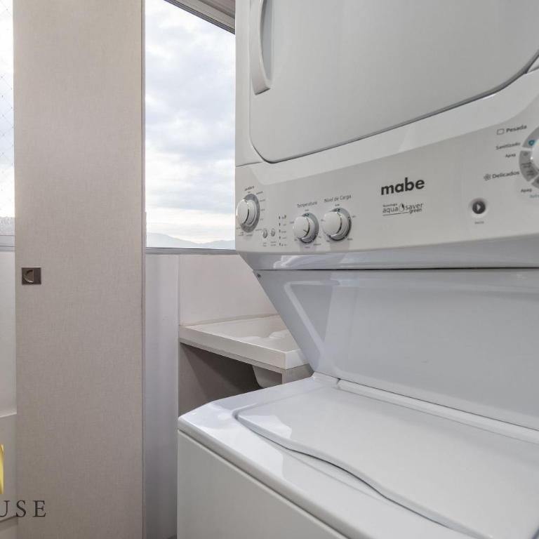 Urban 701 - Relaxing apt w/ pool, jacuzzi & gym - Apartment - 32