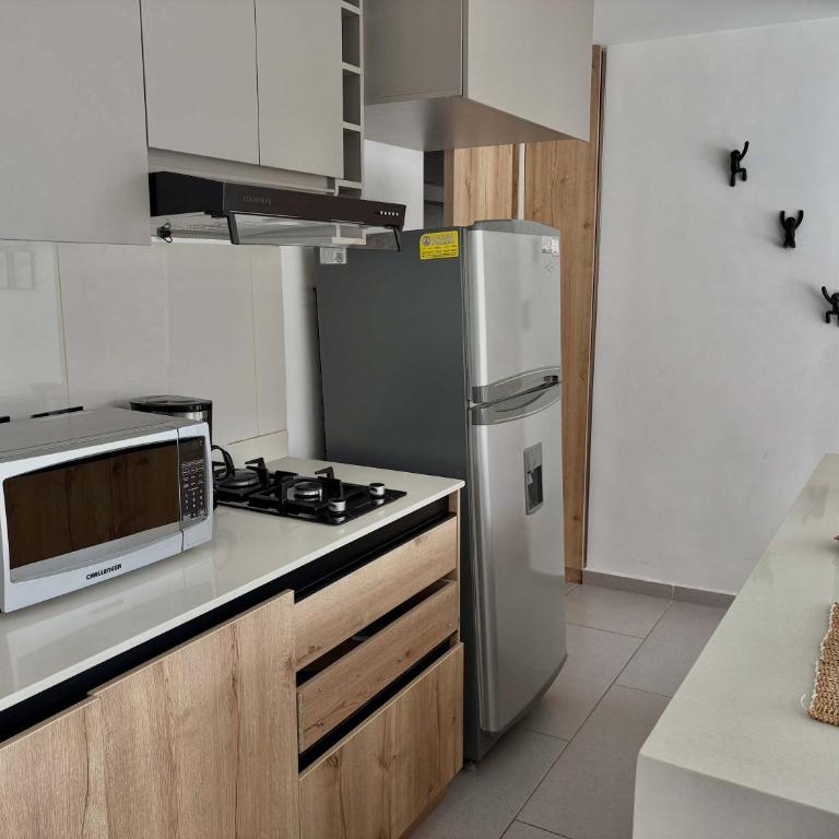 Comfy Loft near El Tesoro MDE OSLO - Apartment - 5