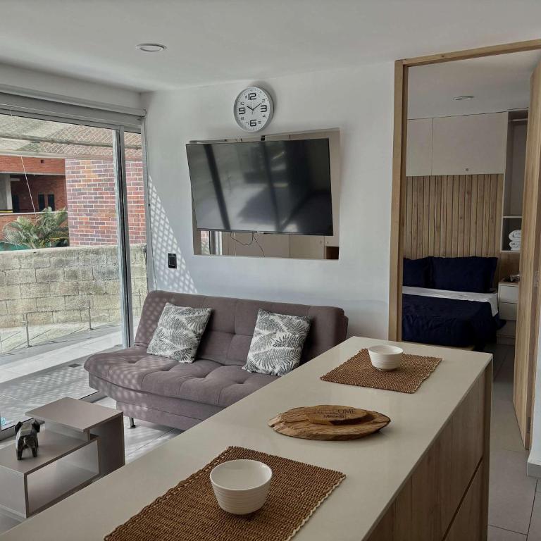 Comfy Loft near El Tesoro MDE OSLO - Apartment - 10