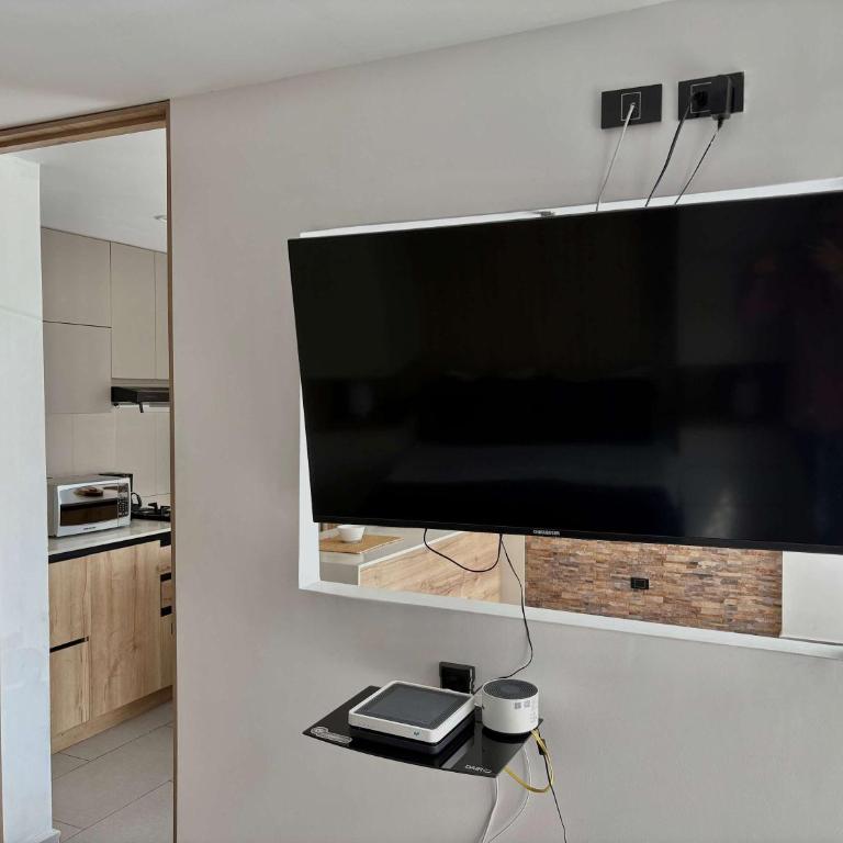 Comfy Loft near El Tesoro MDE OSLO - Apartment - 7