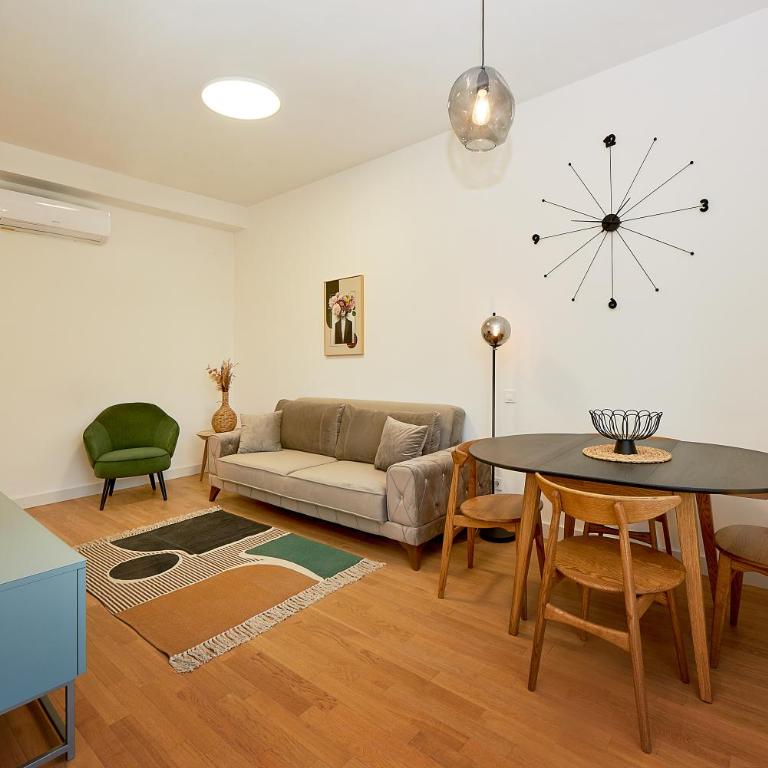 Skyline resort CG - One-Bedroom Apartment with Balcony - 11