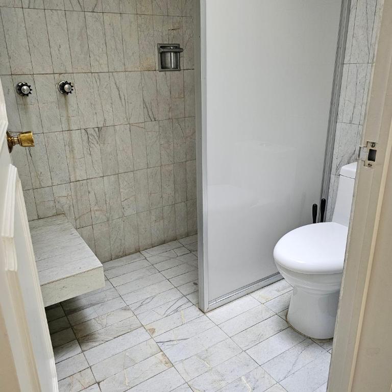 Casa Monasterio - Habitación Doble con baño privado - 9