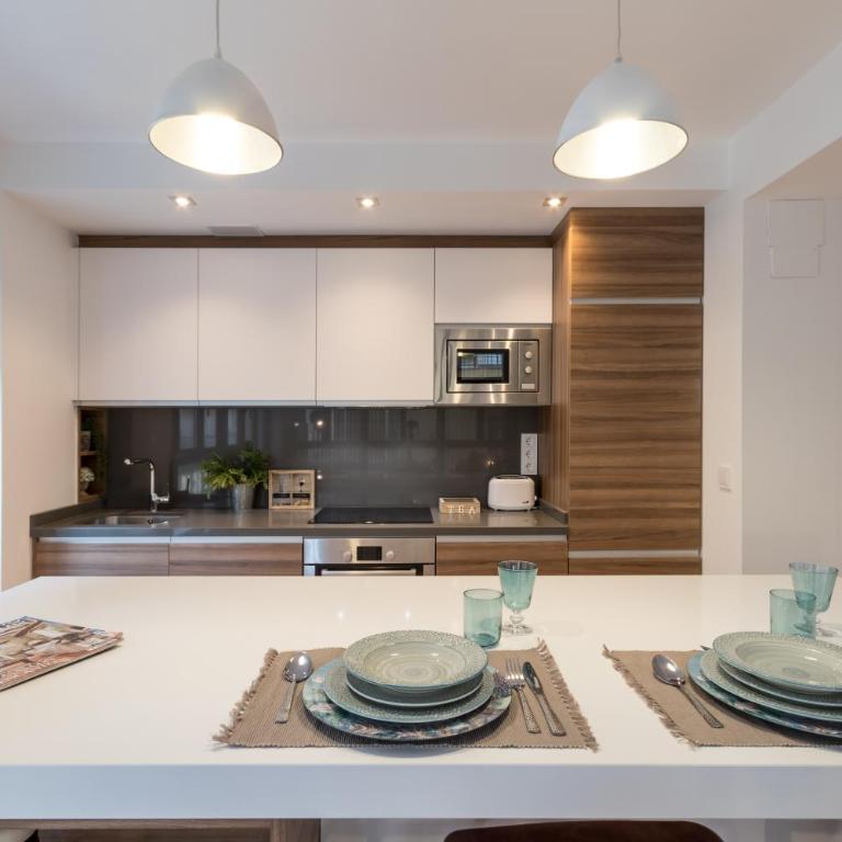 ChezmoiHomes Plaza Nueva - Apartment with Shower - 5