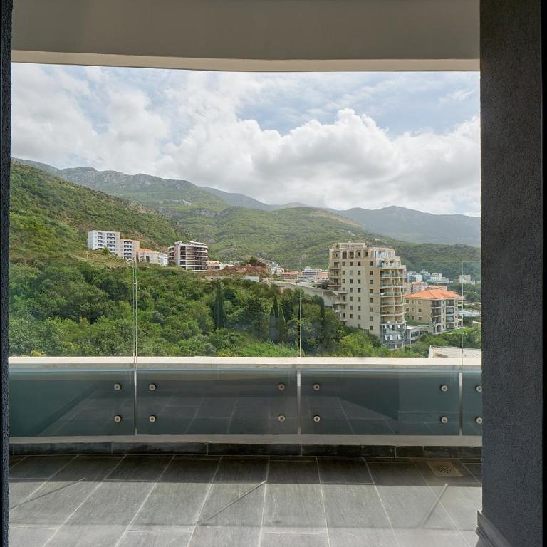Skyline resort CG - Studio Apartment with Queen Bed - 10