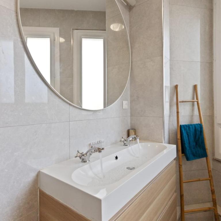 Le Prado - City centre - Spacious - AC - Apartamento - 25