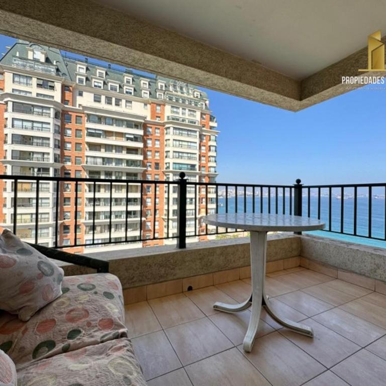 Departamento vista al mar con piscina viña 4 - Three-Bedroom Apartment - 17