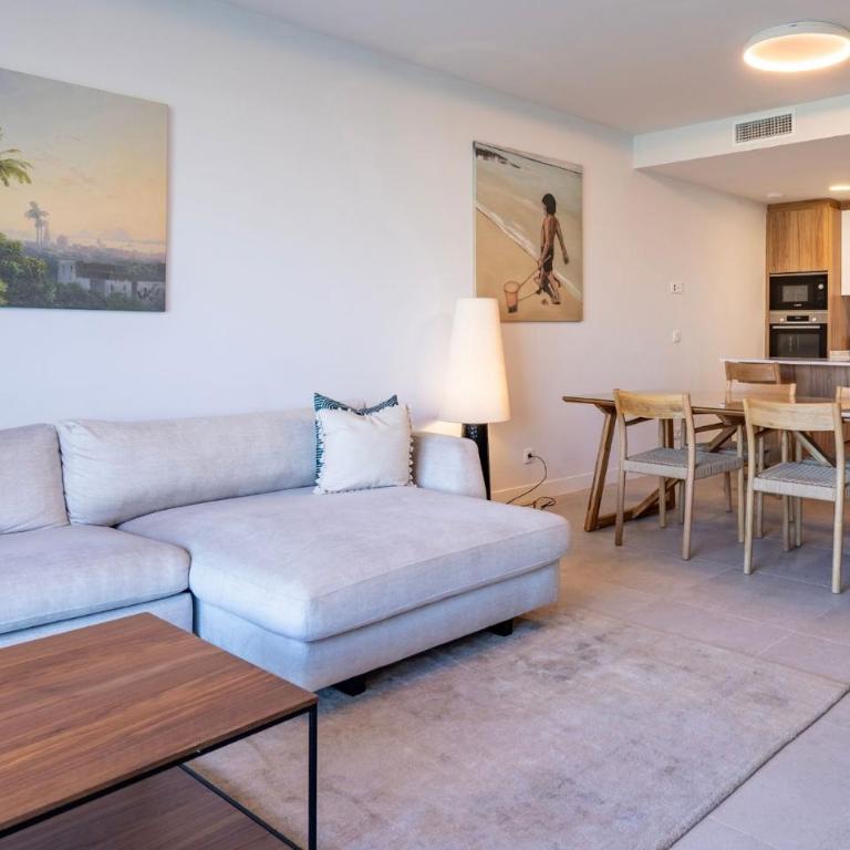 Escape to Estepona in This Sleek 2-Bedroom Apartment - Appartement - 3