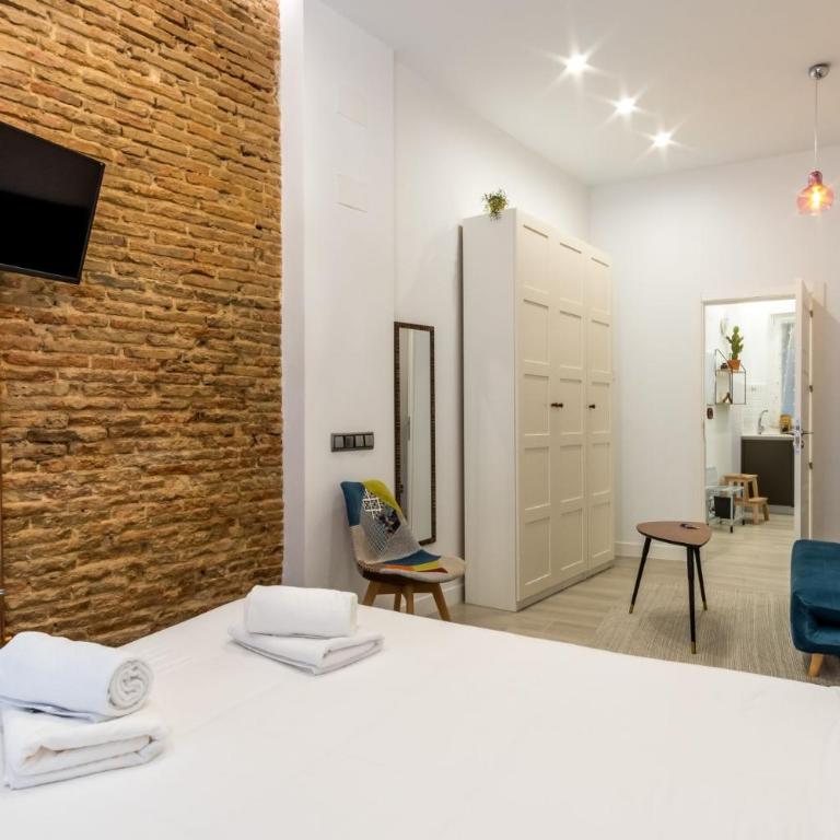 2 Bedrooms 2 Bathrooms - Modern and Cozy- Imperial - Apartment - 6