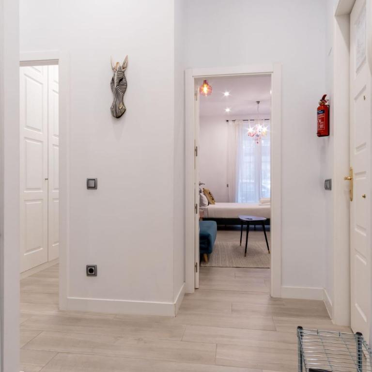 2 Bedrooms 2 Bathrooms - Modern and Cozy- Imperial - Apartment - 12