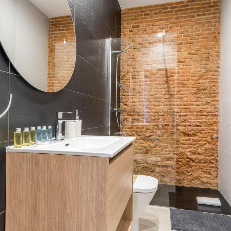 2 Bedrooms 2 Bathrooms - Modern and Cozy- Imperial - Apartment - 24