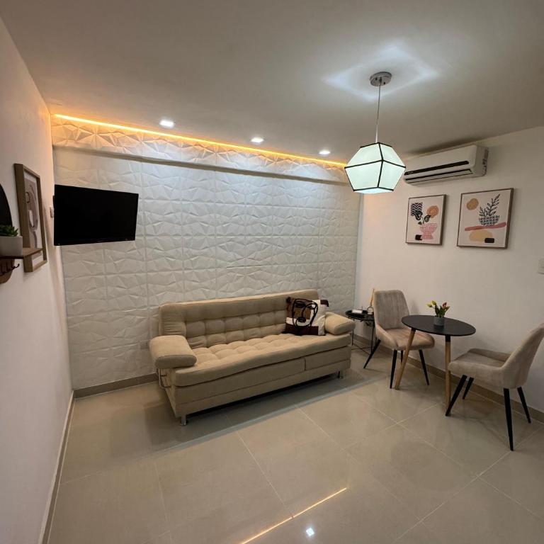 Suite 910 - One-Bedroom Apartment - 7