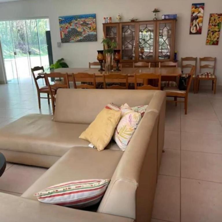 Spacious house, space, comfort and pet friendly - Three-Bedroom House - 10