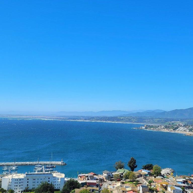 Apartment With Beautiful View in Costa de Montemar - Apartment - 6