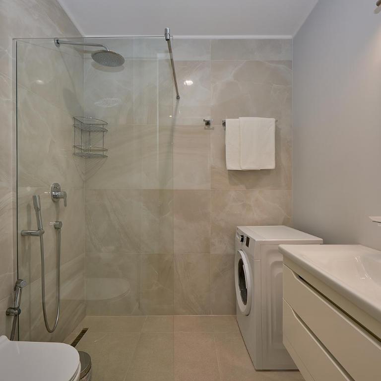 Skyline resort CG - Studio Apartment with Balcony - 10