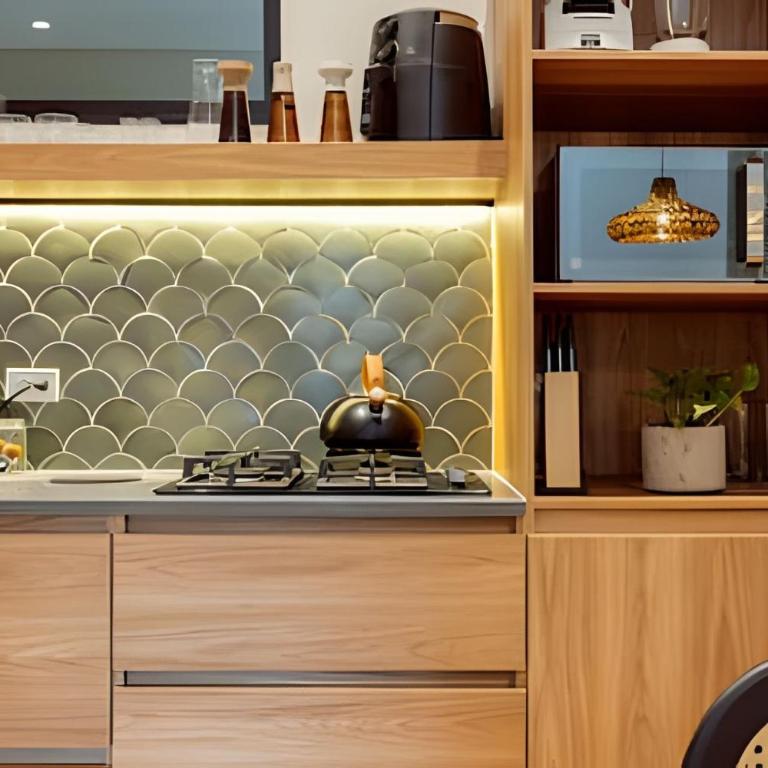 Casa Fiora Oasis - Three-Bedroom Premium Apartment with Balcony - 19
