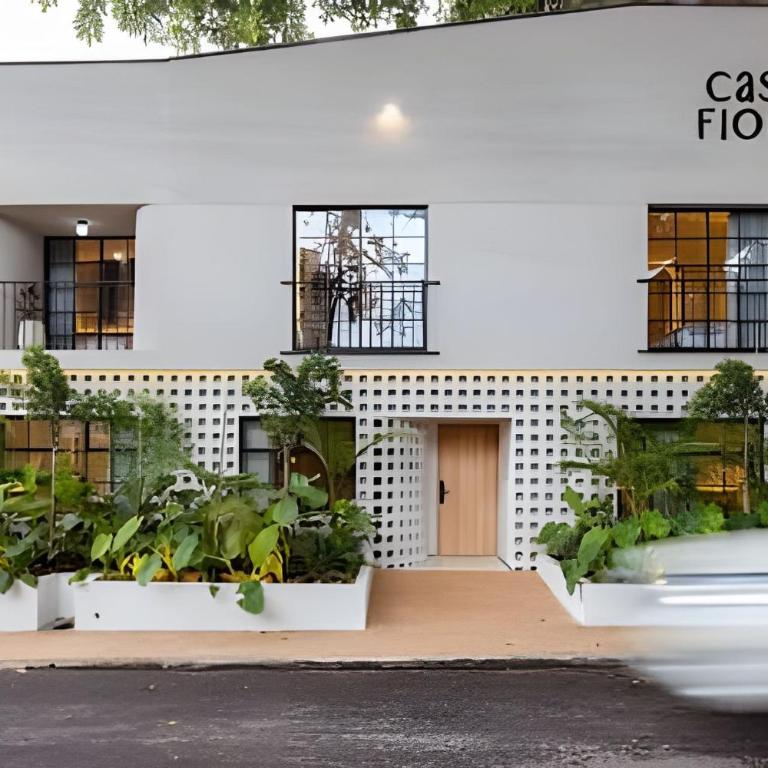 Casa Fiora Oasis - Three-Bedroom Premium Apartment with Balcony - 38