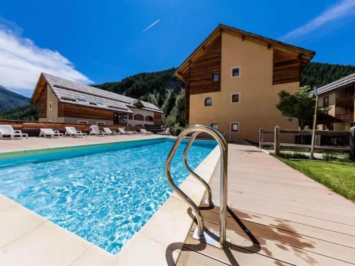 Appartement 3 pieces 6 personnes, 2 chambres, wifi fibre gratuit, piscine l'été et au pied des pistes l'hiver - Appartement 2 Chambres - 3