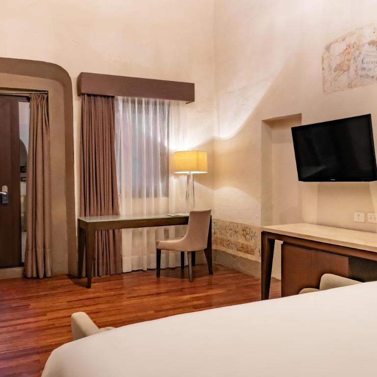 Quinta Real Puebla - Habitación Gran Clase con cama extragrande - 1