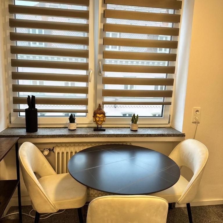 Modern City Apartment 3 - One-Bedroom Apartment - 8
