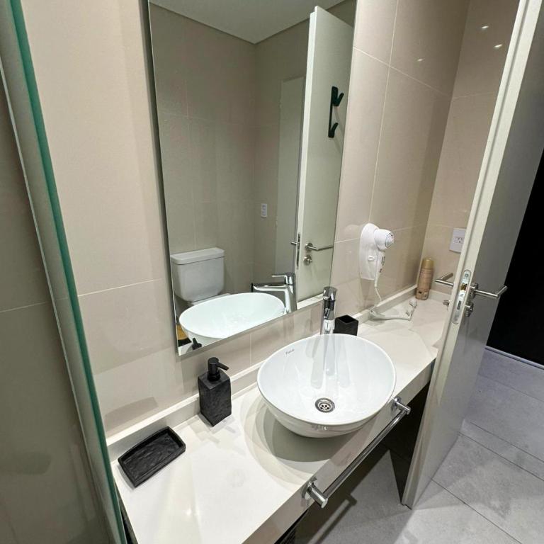 Foster Studio - Park 2 - One-Bedroom Apartment - 30