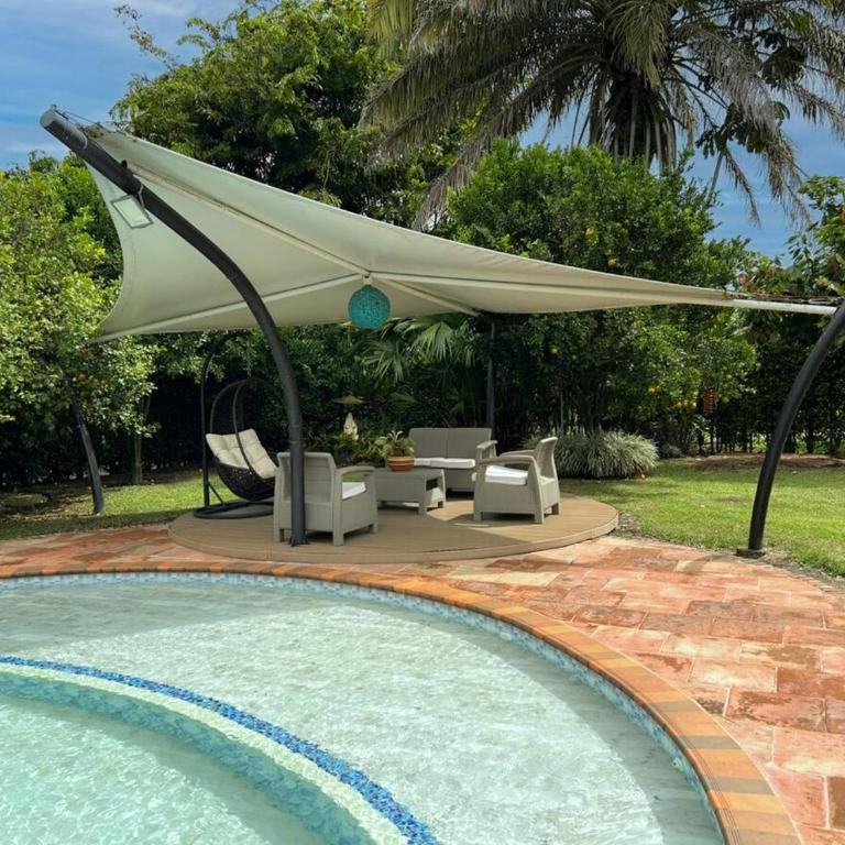 exclusive villa - private pool, luxury and comfort - Villa de 3 dormitorios - 84
