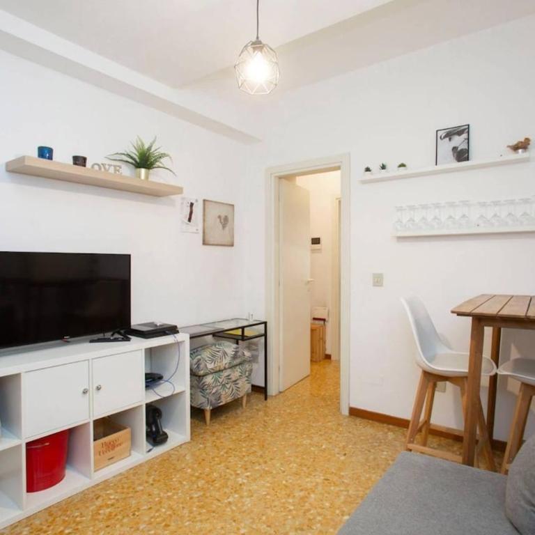 CasaPortaVenezia - 5 min M1 and M3 - Appartamento Standard con 2 Camere da Letto - 12